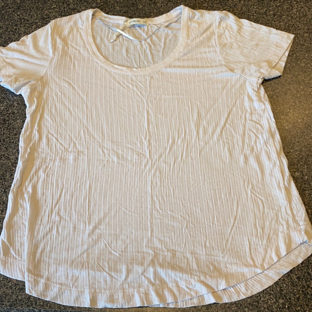 Cotton On White T-shirt (small)